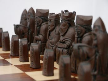Berkeley Chess - Isle of Lewis Chess Set - Ivory and Brown - Image 9
