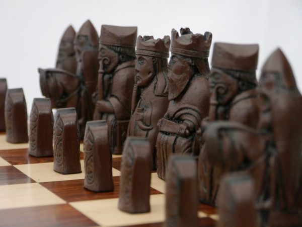 Berkeley Chess - Isle of Lewis Chess Set - Ivory and Brown - Image 9