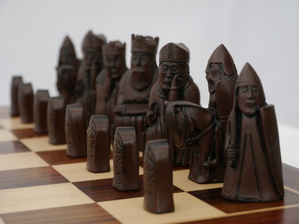Berkeley Chess - Isle of Lewis Chess Set - Ivory and Brown - Image 11