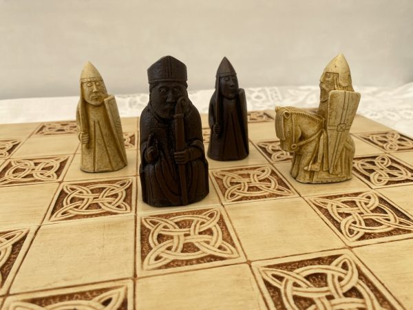 Decorative Foldup Chess Board 2" Squares - Image 5